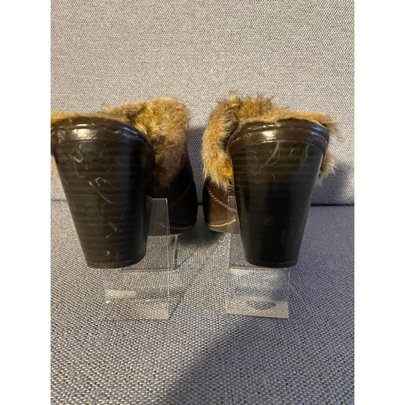 b.o.c. Woman’s leather clog size 7 brown leather faux fur inside and cuff heel - Picture 6 of 13